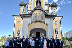 В храме Святого праведного Иоанна Кронштадтского прошло заседание руководства УВД по ЮВАО и Общественного совета по итогам первого полугодия 2026 года