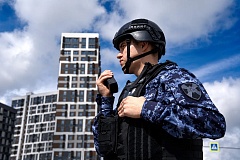 Московские росгвардейцы задержали мужчину с наркотиками